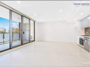 Quiet One Bedroom Apartment Plus Study In Prime Location