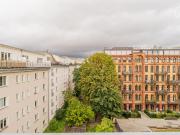 Quiet penthouse with large roof terrace in the heart of...