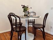 Quiet Renovated Apartment in Berlins Kurfürstendamm,...