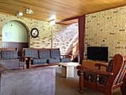 QUIET STUDENT ACCOMMODATION WITH IN GROUND POOL & AIR...