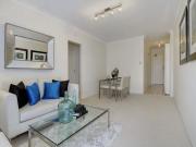 Quiet Sunfilled Apartment with The Village at Your Doorstep