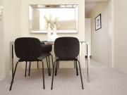 Quiet Sunny 3 Bedroom Apartment with Lock Up Garage