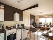 Quiet, warm top floor flat whole property