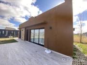 Casa con pileta en Brandsen Las Calandrias Escriturable