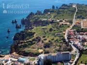 Quinta antiga localizada sobre o mar, na cidade das...