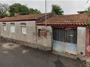 Quinta com casa antiga em Lourosa