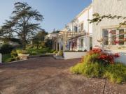 Quinta com cinco residências, vista mar e a 3 km´s da praia Quinta com cinco residências, vista mar e a 3 km´s da praia