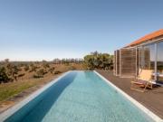 Quinta com três habitações, em São Francisco da Serra