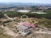 Quinta com uma moradia senhorial a uma distância de 6km...