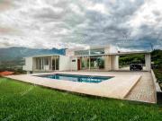 quinta de lujo en venta en Yunguilla sector puente...