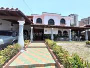 Quinta en Venta en Maracay Aragua 450 m2. 4 hab