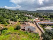 REERVADO! Quinta encantadora V3 com potencial de...