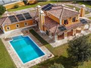 Quinta Exclusiva com Moradia T4, Piscina Infinita e...