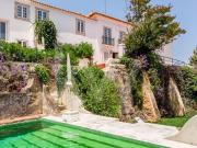 Quinta histórica. Edifício principal com área bruta de... Quinta histórica. Edifício principal com área bruta de...