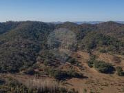 Quintas e casas rústicas T0 em Colos