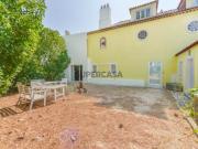 Quinta/Moradia na Póvoa de Santa Iria em Lote 2300m2