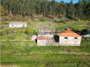 Quintas e casas rústicas T3 em Formariz e Ferreira