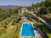 Quintas e casas rústicas T8 em Oliveira