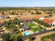 Quintas e casas rústicas T9 em Vimieiro