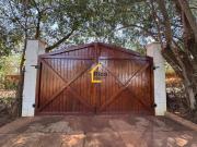 Quintas Itapuã Linda Chácara com 3 Casas