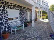 MORADIA COM 4000 M2 DE JARDIM EM FRAGOSO