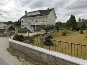 MORADIA COM 4000 M2 DE JARDIM EM FRAGOSO