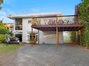 QUIRKY HOME WITH CHARACTER