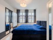 Quite, comfortable & business ready, near WISTA & BER,...