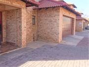 R10,280 pm 3 Bedroom Duplex To Let in Flamwood