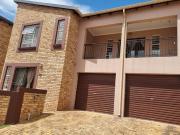 R11 800 | 3 Bedroom Townhouse For Rent in Wilgeheuwel,...