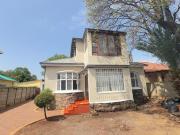 R12 000 | 3 Bedroom House For Rent in Kensington,...