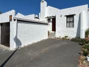 R12,000 pm 2 Bedroom Townhouse To Let in Parklands
