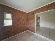 R12,500 pm 3 Bedroom House To Let in Meer En See