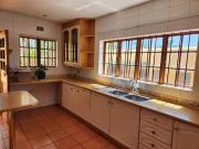 R13 000 | 3 Bedroom House For Rent in Kensington,...