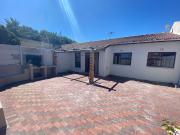 R15,000 pm 3 Bedroom House To Let in Table View