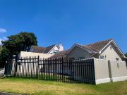 R32,000 pm 3 Bedroom House To Let in Rondebosch