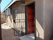 R3 100 | 1 Bedroom Apartment / Flat For Rent in Kirkney,...