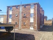 R4,290 pm 1 Bedroom Flat To Let in Grahamstown Central