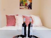 R4 single bed with shared bathroom