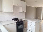 R6,300 pm 2 Bedroom Apartment To Let in Glen Marais