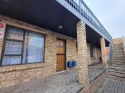 R6,350 pm 2 Bedroom Apartment To Let in Navalsig