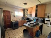 R7 000 | 2 Bedroom Apartment / Flat For Rent in...