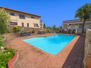 R7 150 | 2 Bedroom Apartment / Flat For Rent in Margate,...