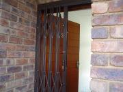 R7,200 pm 2 Bedroom Apartment To Let in Rooihuiskraal North
