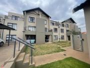 R8 000 | 2 Bedroom Apartment / Flat For Rent in Ruimsig...