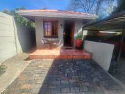R8,500 pm 1 Bedroom Garden Cottage To Let in Blairgowrie