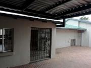 R8,500 pm 2 Bedroom Townhouse To Let in Val De Grace