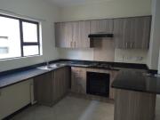 R8,600 pm 2 Bedroom Townhouse To Let in Brentwood Park