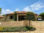 R9,500 pm 2 Bedroom Townhouse To Let in Noordwyk
