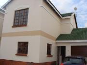 R9,700 pm 2 Bedroom Duplex To Let in Montana